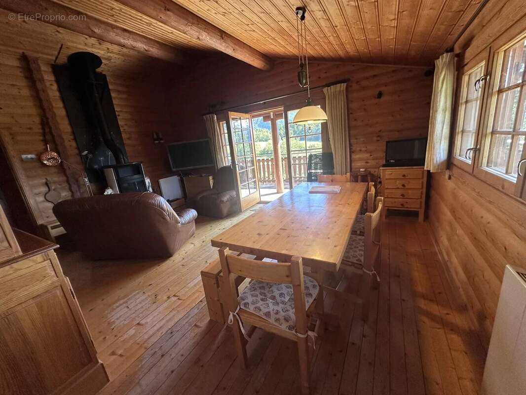 Maison à SAINT-BAUDILLE-ET-PIPET