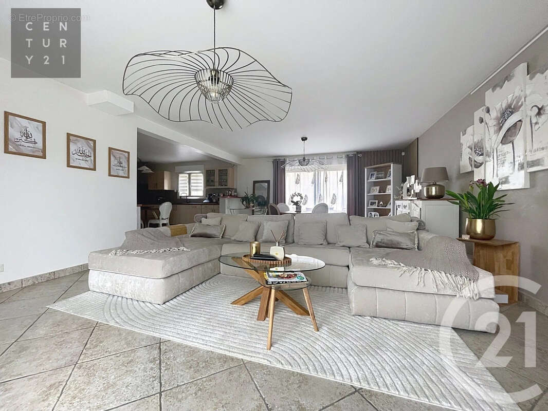 Maison 202 m² à Troyes  - photo 4