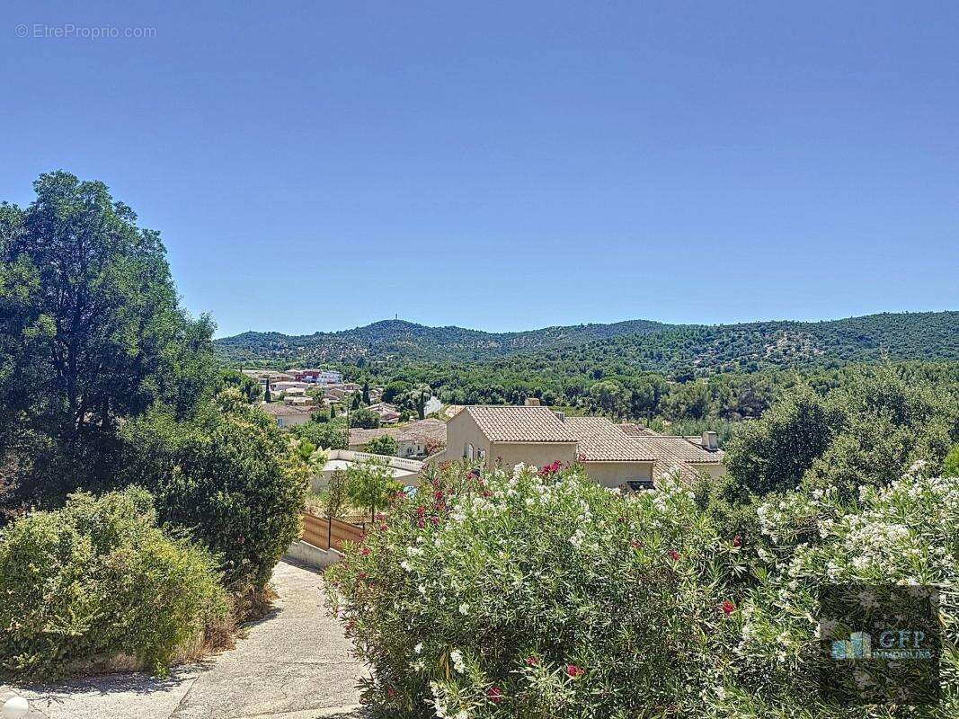 Maison à BORMES-LES-MIMOSAS