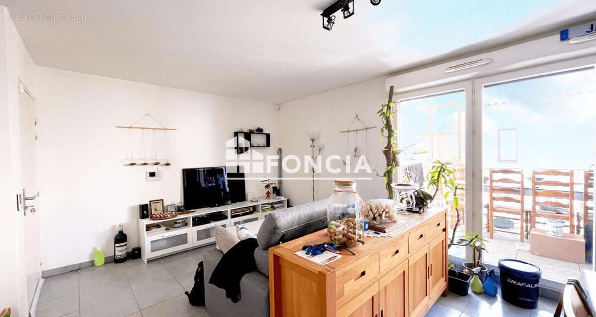 Appartement à SAINT-JEAN-DE-VEDAS