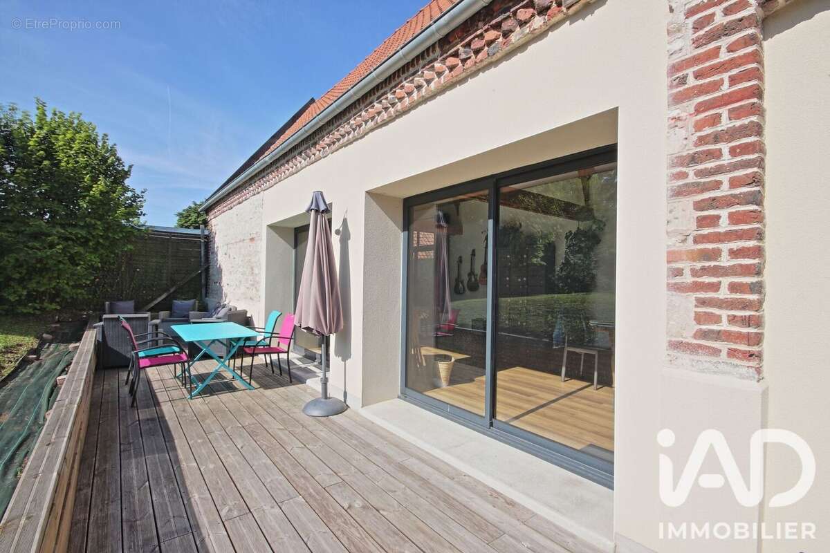Maison 275 m² à Maroeuil  - photo 2