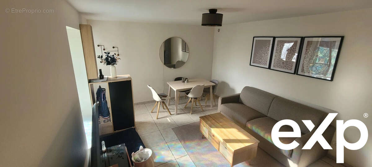 Maison à EPIAIS-RHUS