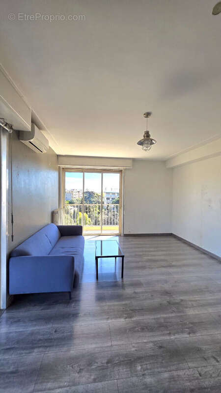 Appartement à CAGNES-SUR-MER