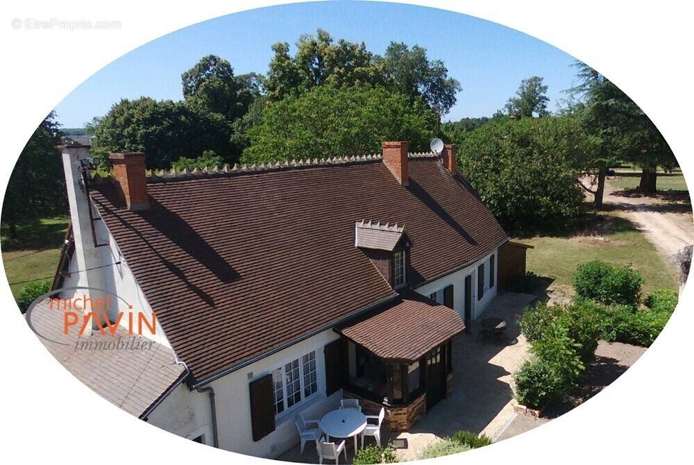 Maison à NERONDES