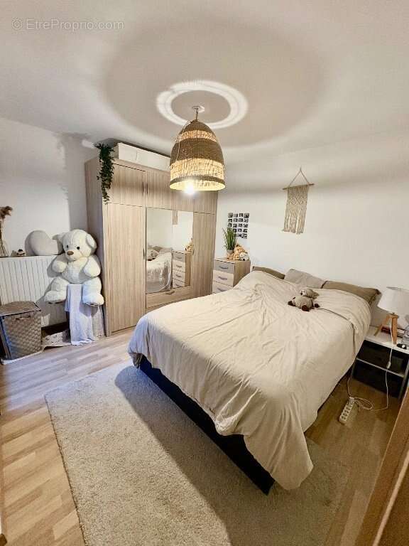 Appartement à SAINT-JUST-SAINT-RAMBERT