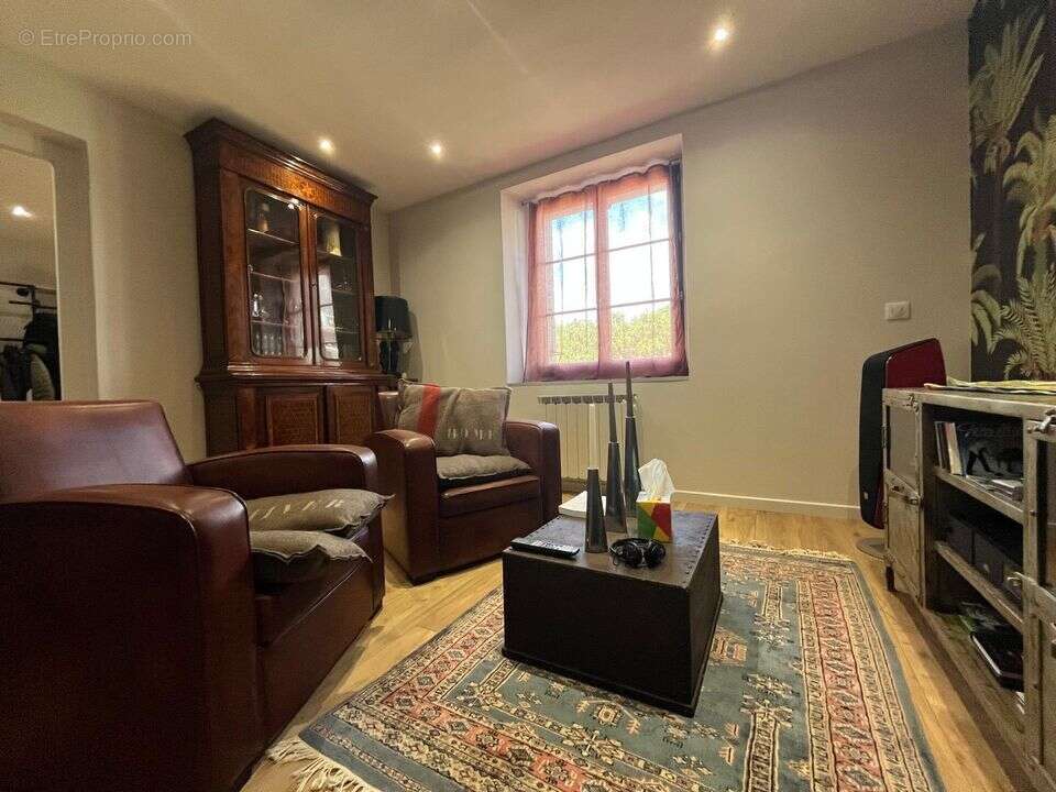 Maison à ARTHAZ-PONT-NOTRE-DAME