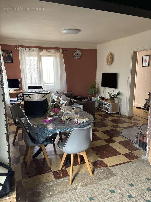 Maison à BELLEVILLE-SUR-MEUSE