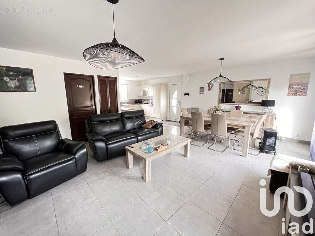 Photo 3 - Maison à MEZIERES-SUR-SEINE