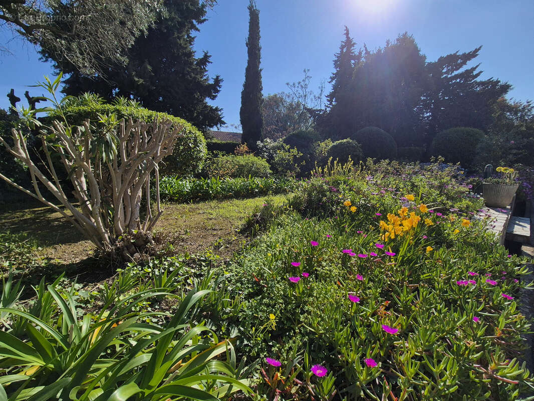 Appartement à HYERES