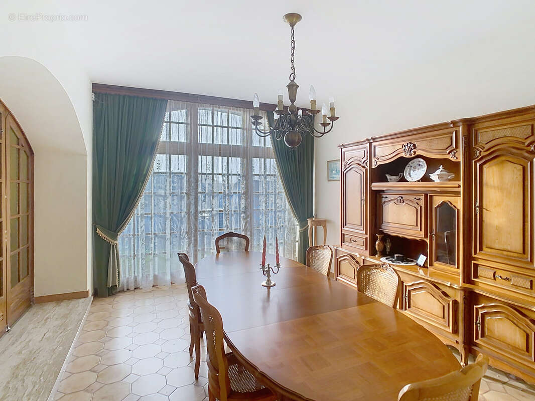 Maison à DAMPIERRE-LES-BOIS