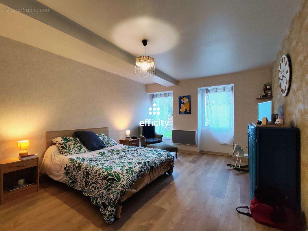 Maison à SIXT-SUR-AFF