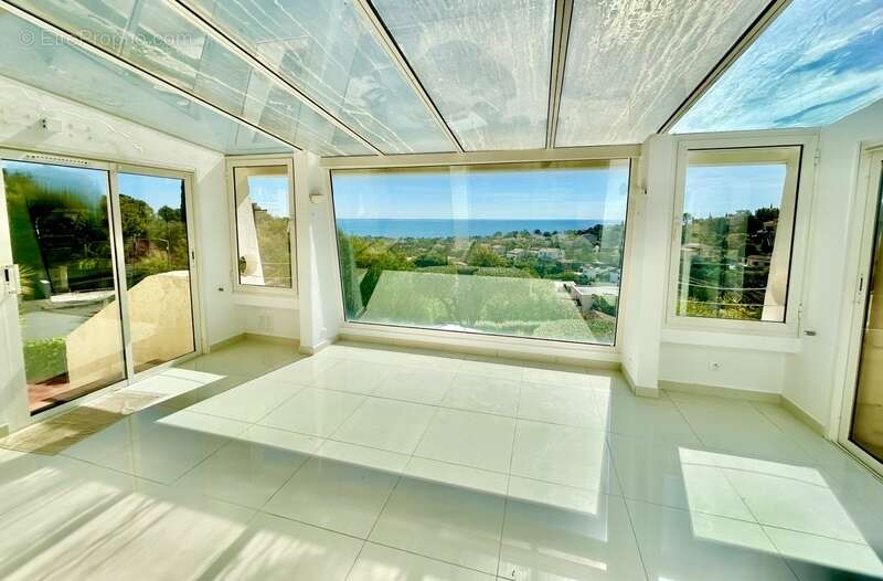 Maison à FREJUS