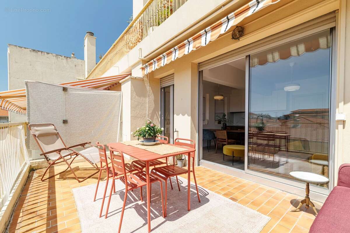 Nice musiciens – rare à la vente – lumineux 3 pièces avec terrasse de 15 m² – au calme – garage en sus - photo 9