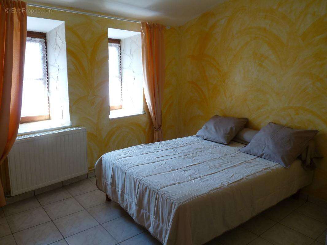 Maison à COUX