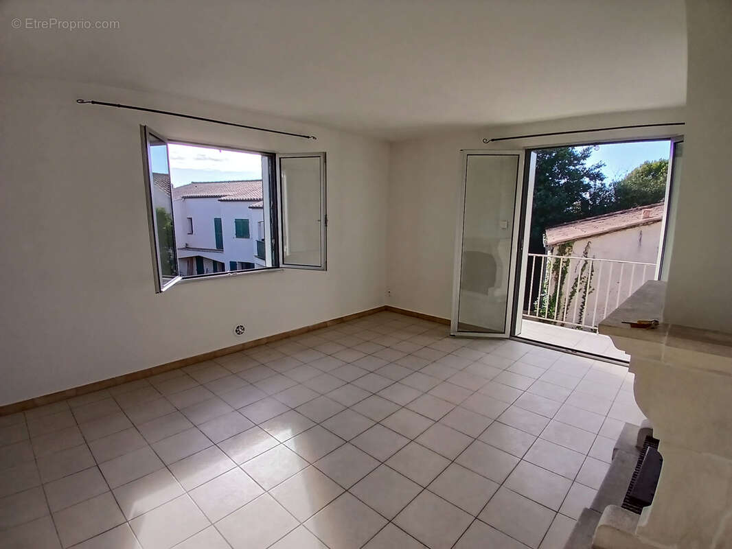 Appartement à SAINT-CHRISTOL-LES-ALES