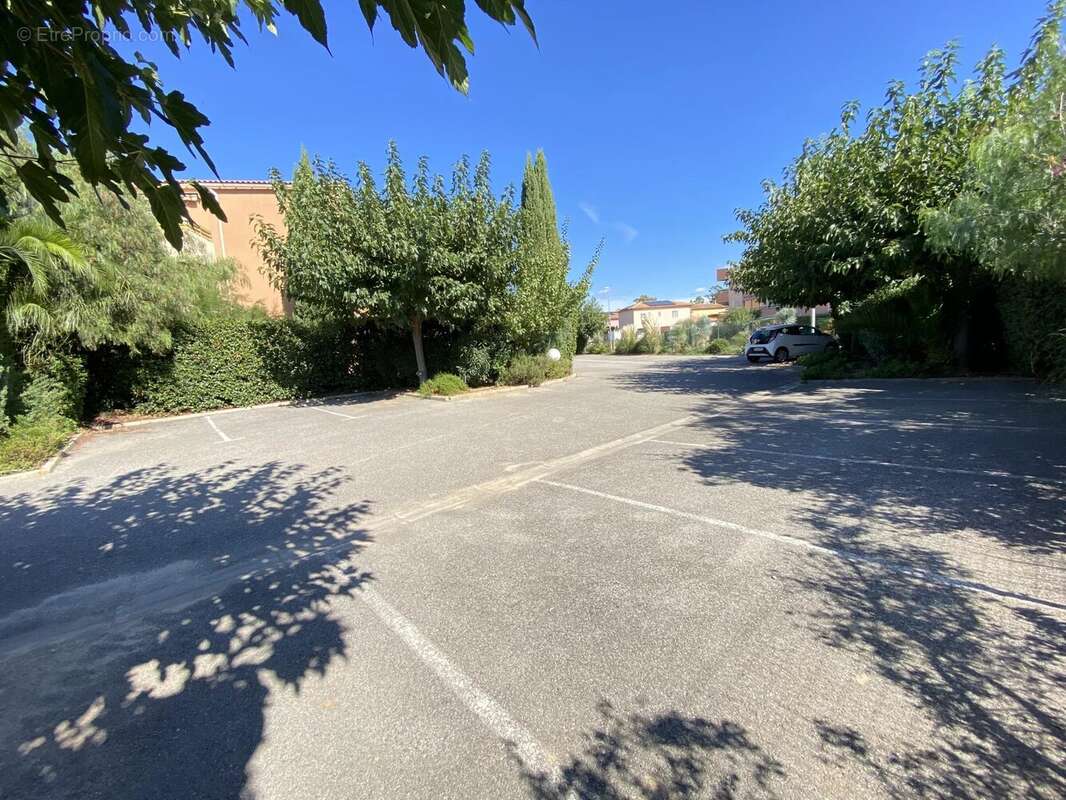 Appartement à LA LONDE-LES-MAURES