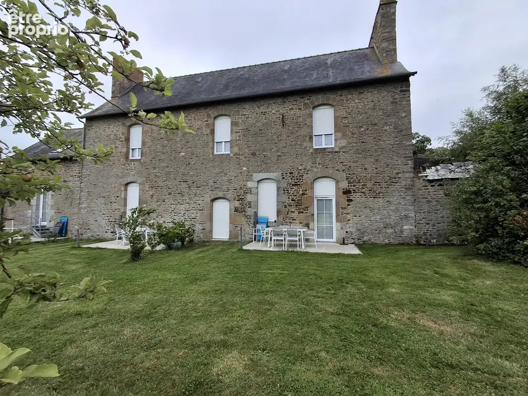À La Chapelle-Fleurigné, villa de 200m2 avec 9 pièces à vendre - photo 13
