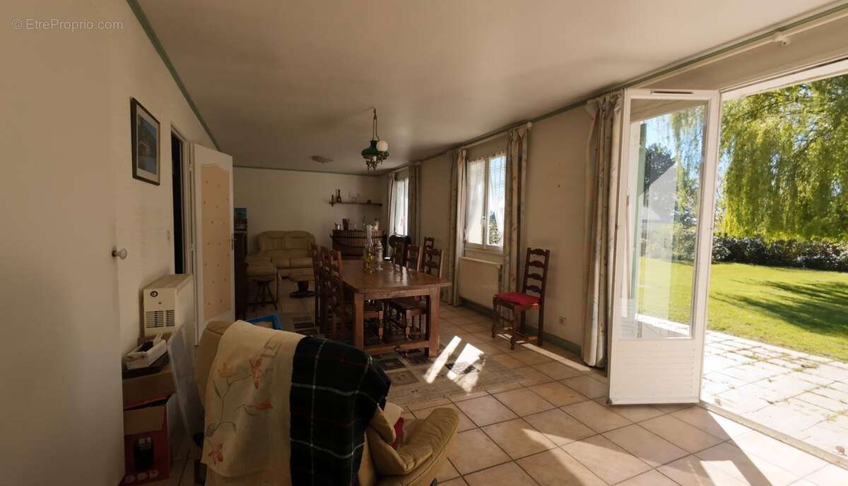 Maison à AVREMESNIL