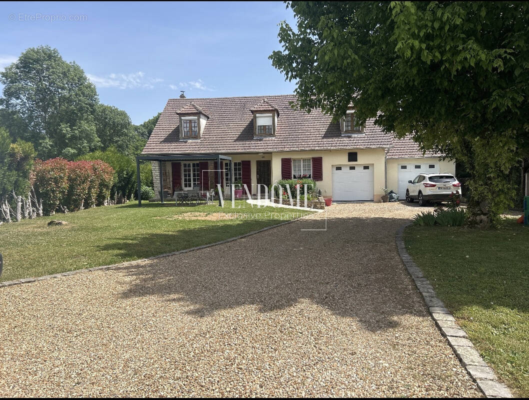 Maison à HANCHES