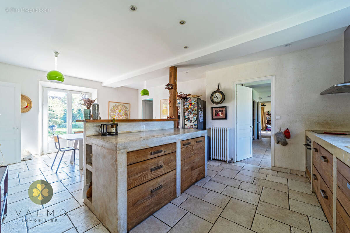 DEPT Yvelines (78) Montfort l'Amaury + A vendre maison 350 m2 - photo 9