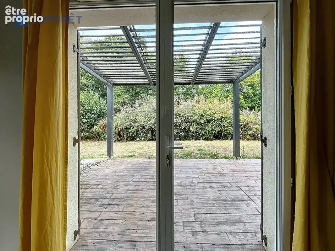 GUIDEL, Maison familiale de 5 chambres avec Vie de Plain Pied, jardin paysagé, et Centre Ville à pieds - photo 7
