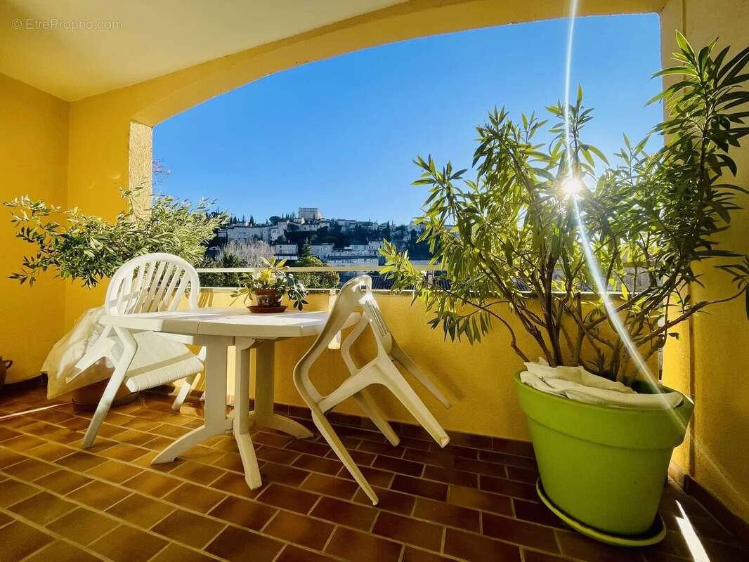 Appartement à VAISON-LA-ROMAINE