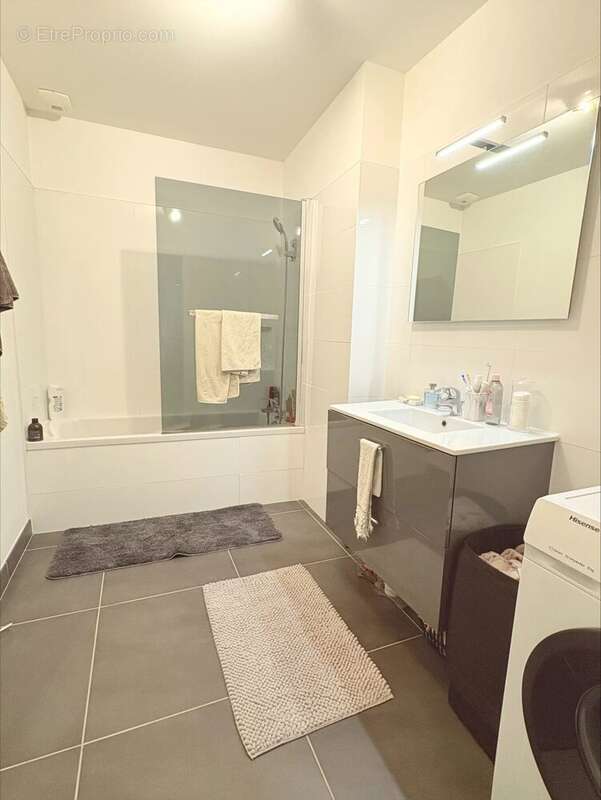 Appartement à SCY-CHAZELLES