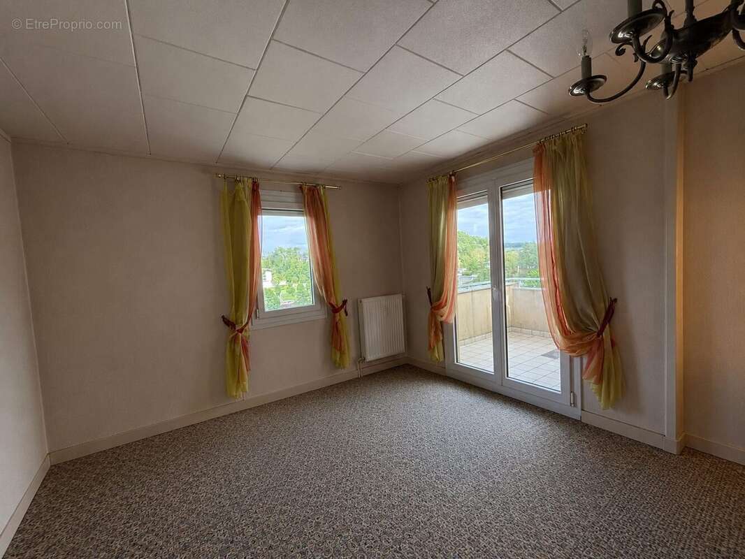 Appartement à CHARLEVILLE-MEZIERES