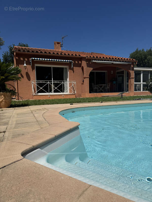 Maison à PEZILLA-LA-RIVIERE