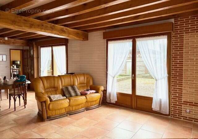 Maison à SAINT-LEONARD