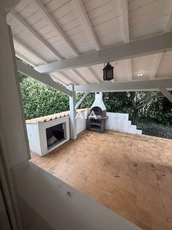 Maison à SAINT-YRIEIX-SUR-CHARENTE