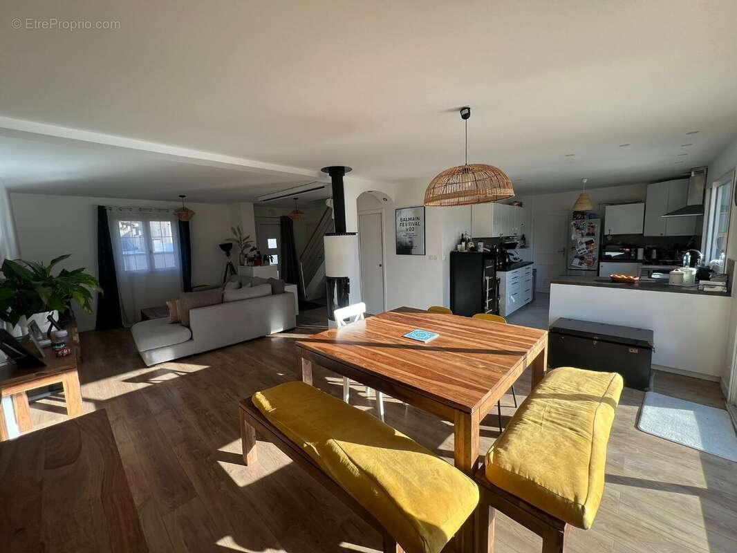 Maison à SAINT-CHERON