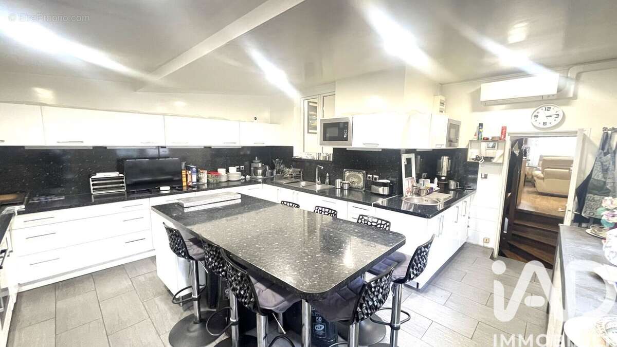 Photo 7 - Maison à MONTROUGE