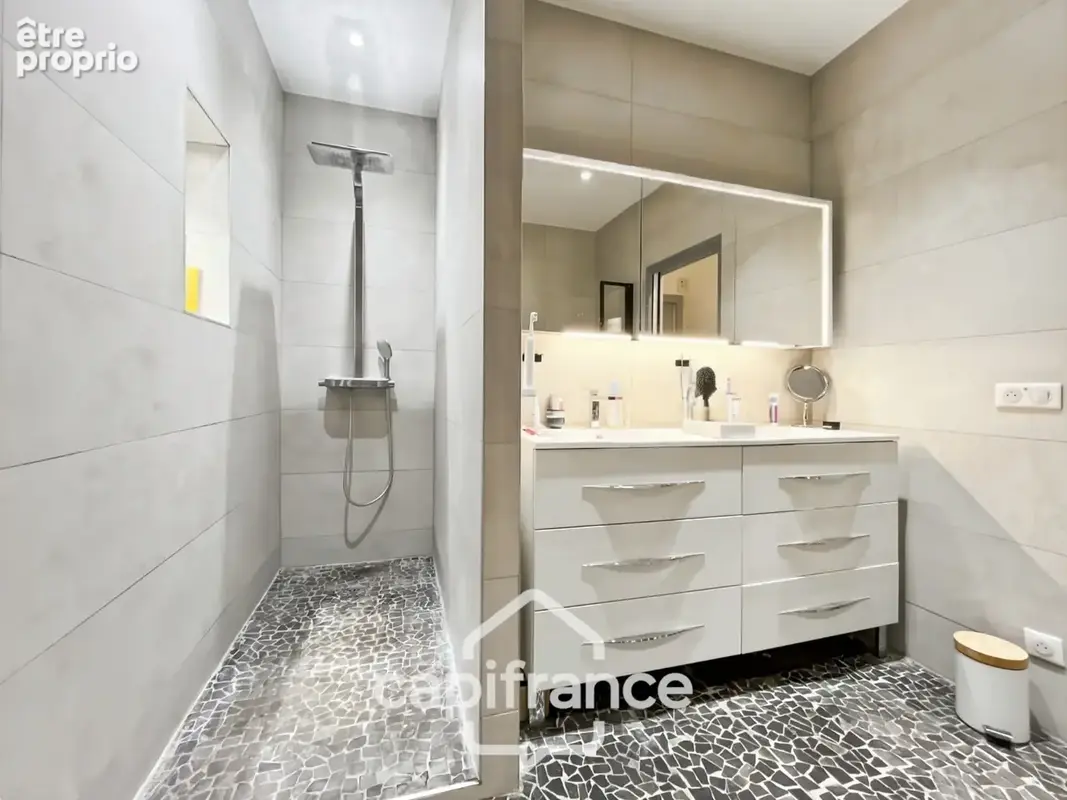 Appartement esprit maison – 164 m² – cour intérieure + box 1 voiture – rue Manessier – Nogent-sur-Marne - photo 21
