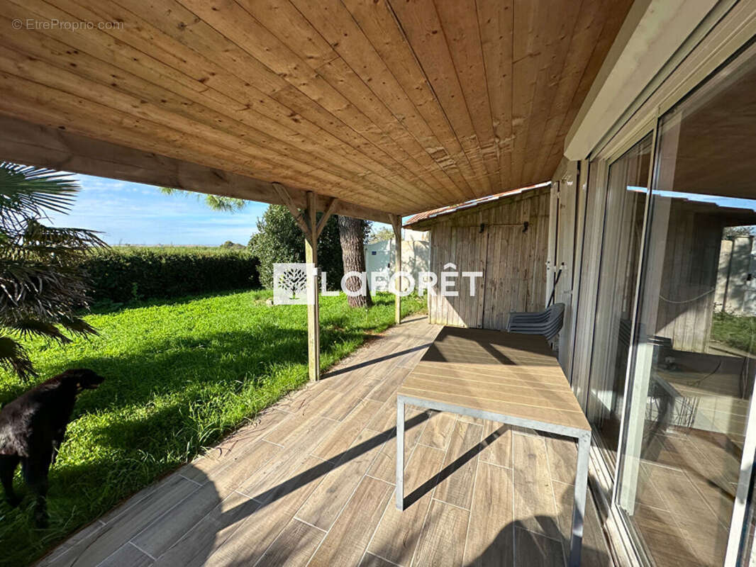 Maison à PORT-DES-BARQUES