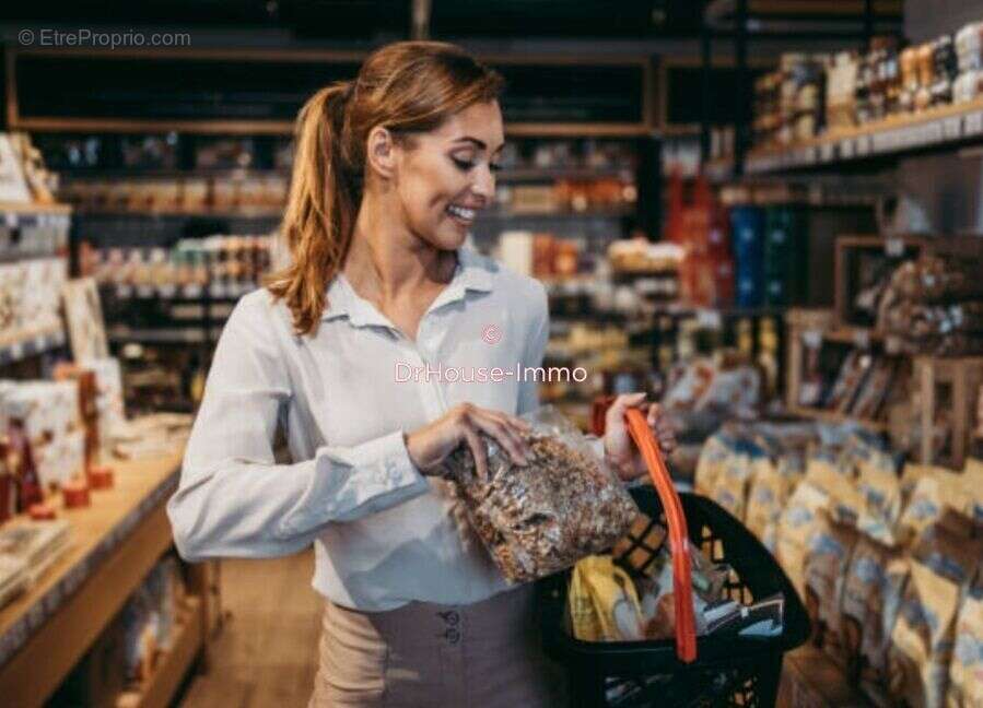 Commerce à VILLEFRANCHE-SUR-SAONE