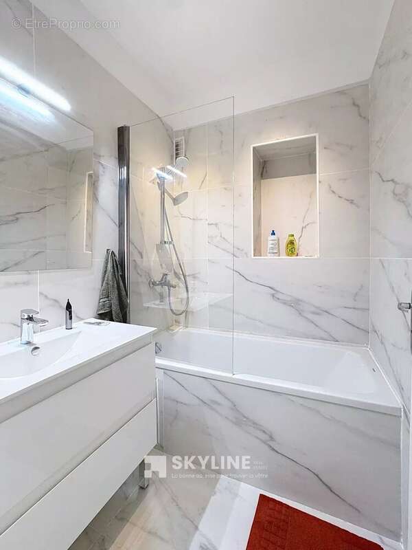Appartement à MARSEILLE-8E