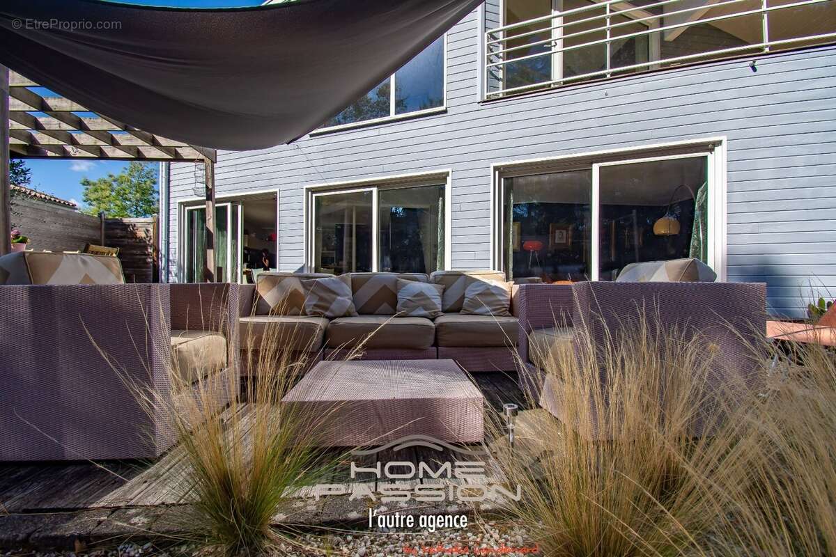 Maison à SAINT-GEORGES-DE-DIDONNE