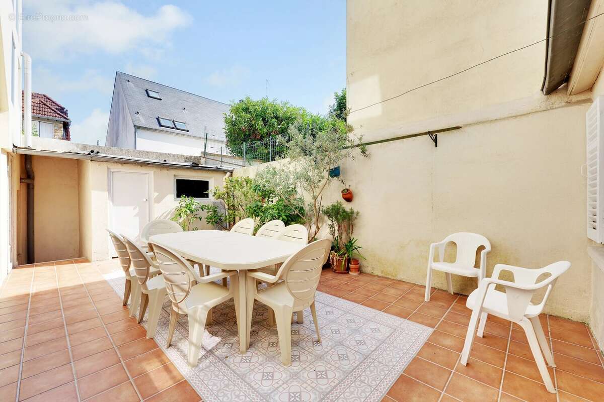 Maison à VELIZY-VILLACOUBLAY