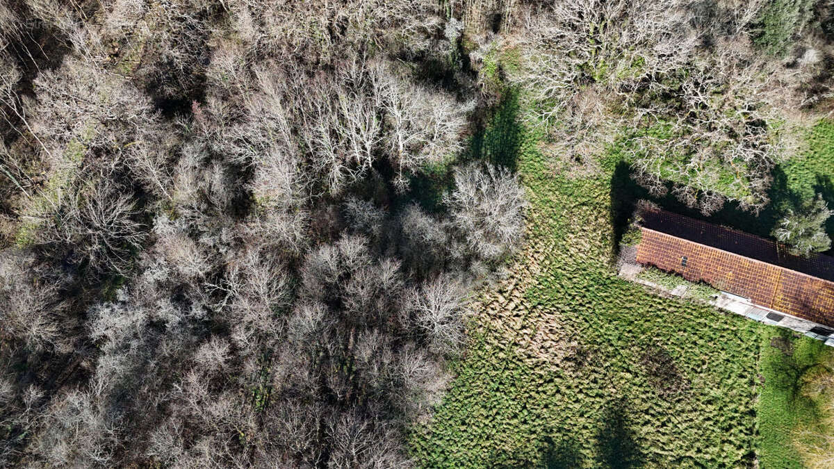 Terrain à LA GARNACHE