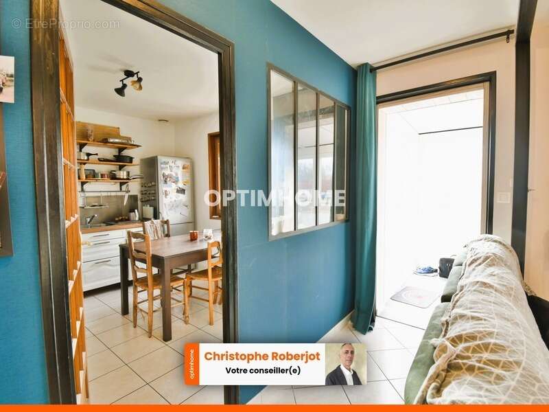 Maison à OUROUX-SUR-SAONE