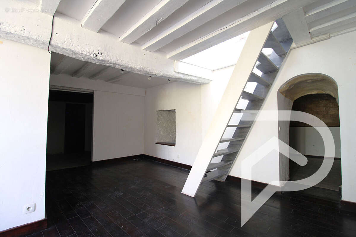 Commerce à PONT-SAINTE-MAXENCE