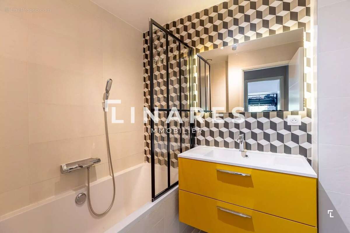 Appartement à MARSEILLE-12E