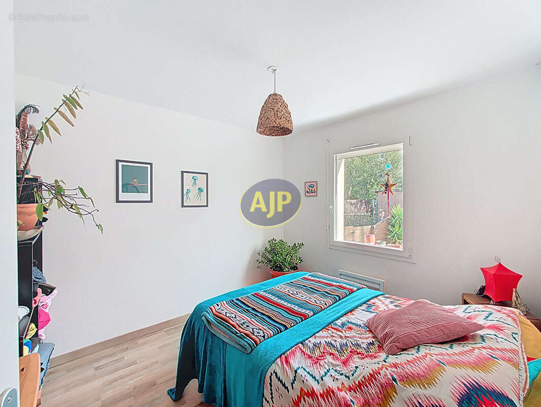 Maison à GRAYAN-ET-L'HOPITAL