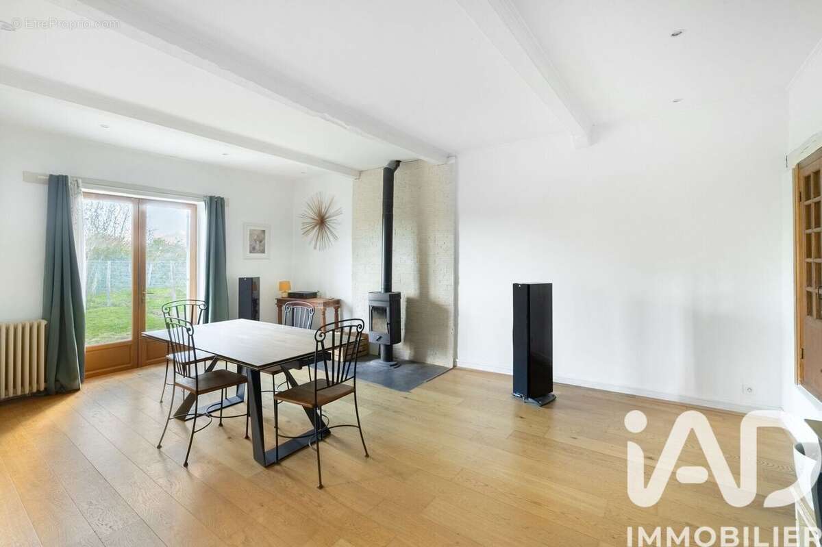 Photo 9 - Maison à MONTIGNY-LENCOUP