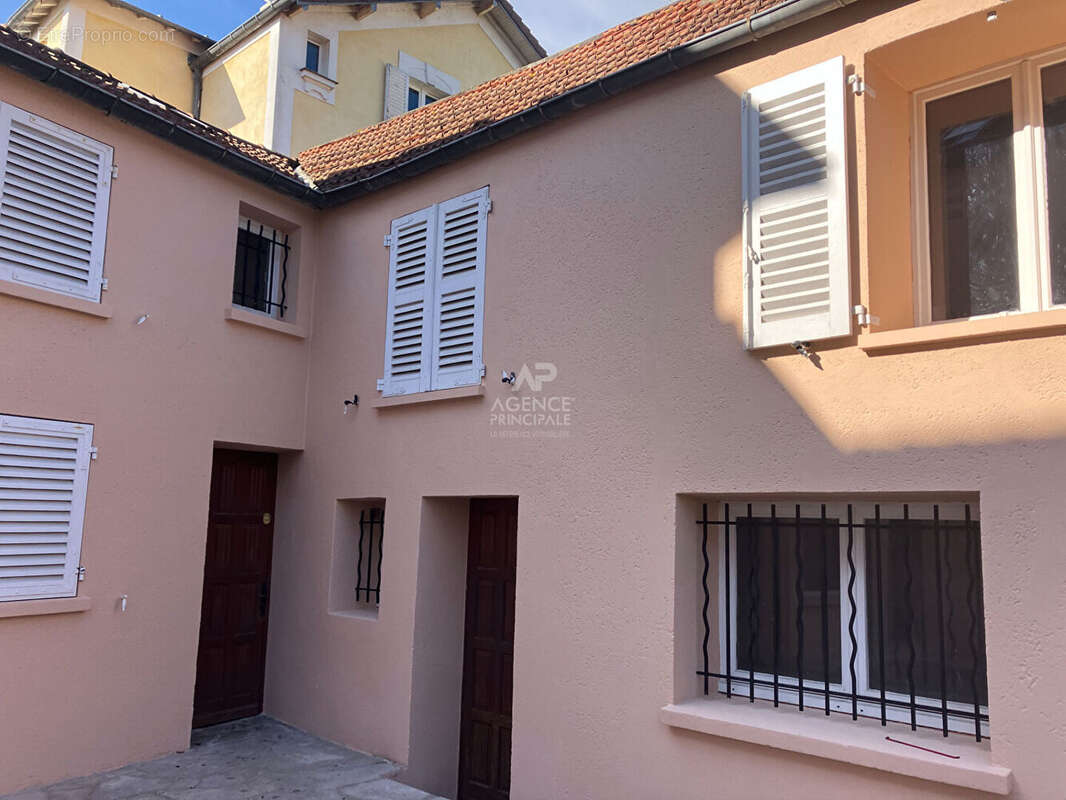 Maison à MAISONS-LAFFITTE