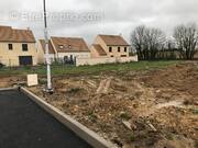 Terrain à MARLES-EN-BRIE