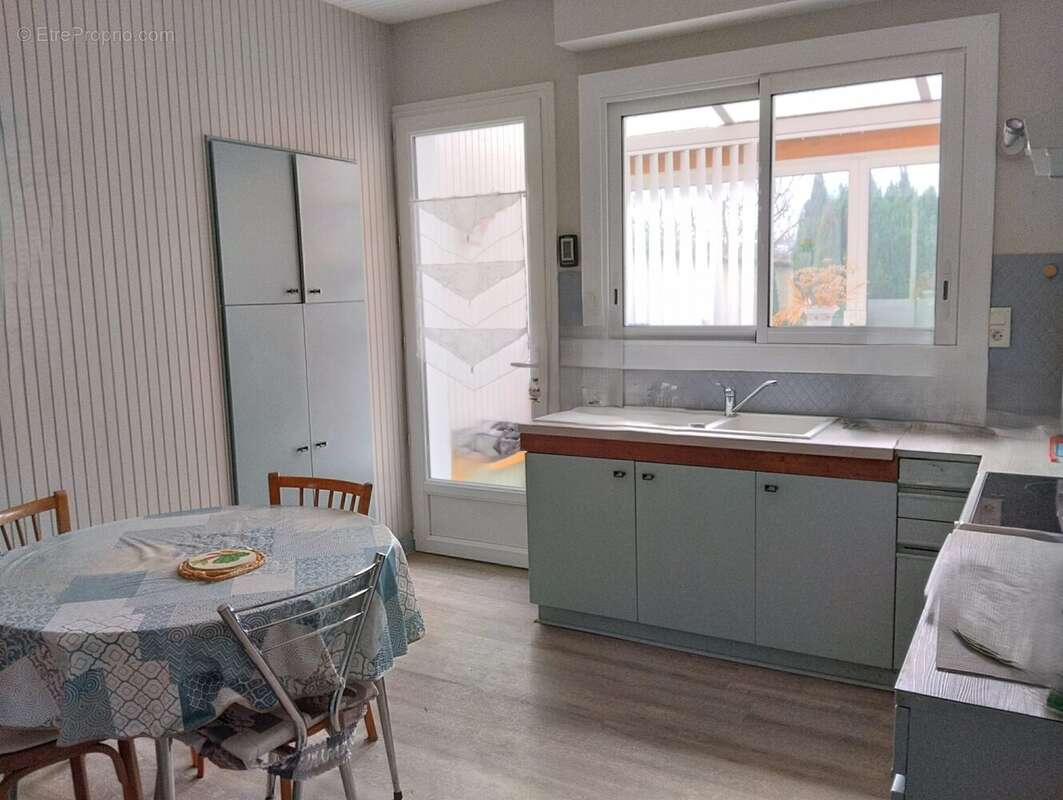 Maison à CHEF-BOUTONNE