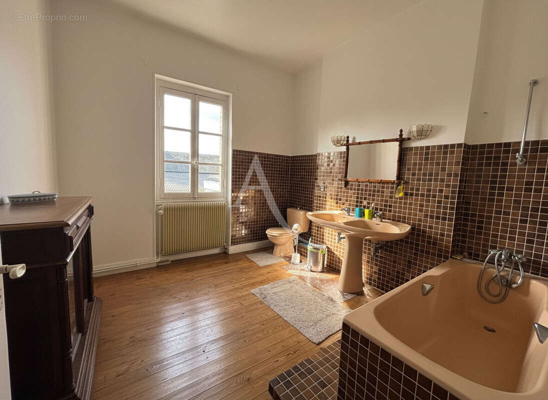 Maison à LAMOTTE-BEUVRON