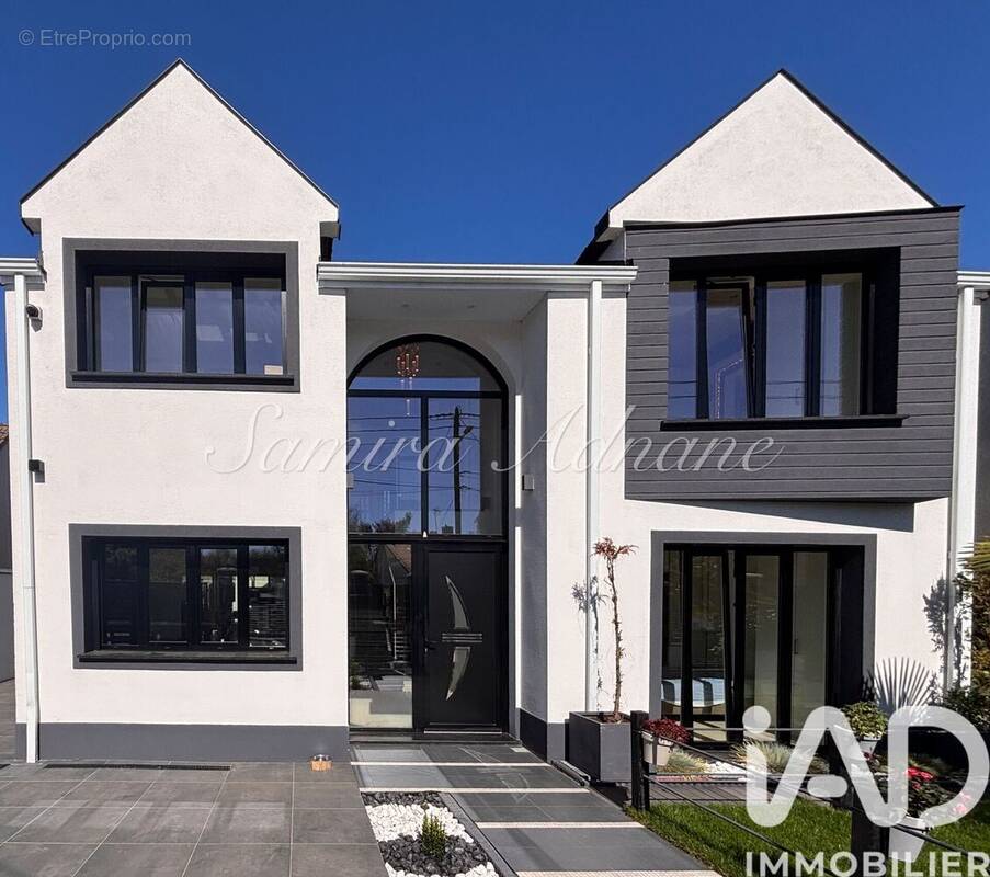 Photo 1 - Maison à MONTIGNY-LES-CORMEILLES